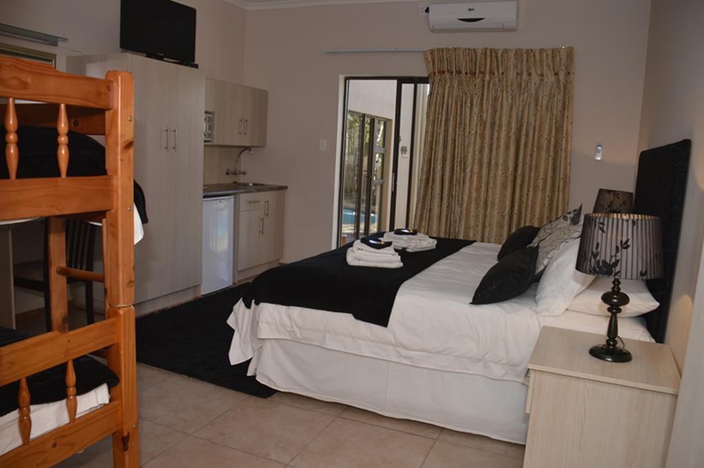 Two Bells Guest House Bloemfontein Cameră foto